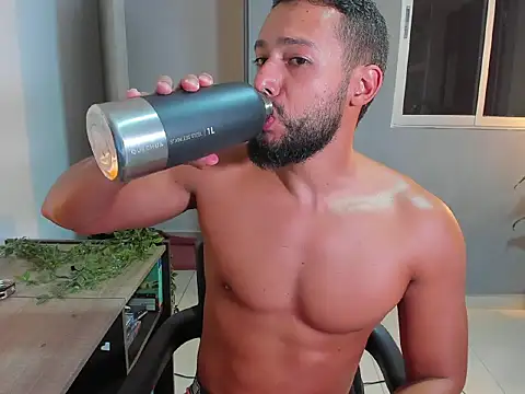 Snapshot of Juan_Calix chatting on 04-14-26, 10:48 Juan Calix online show from 04-14-26, 10:48