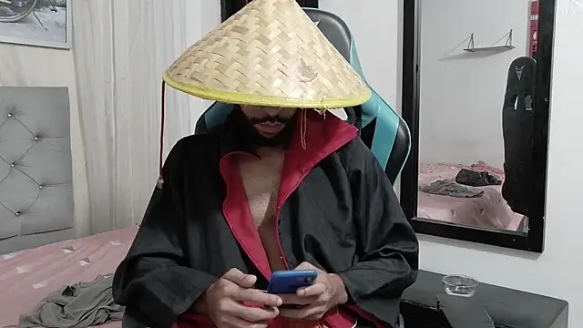 Winrrar7777 online show from 04-22-26, 06:20