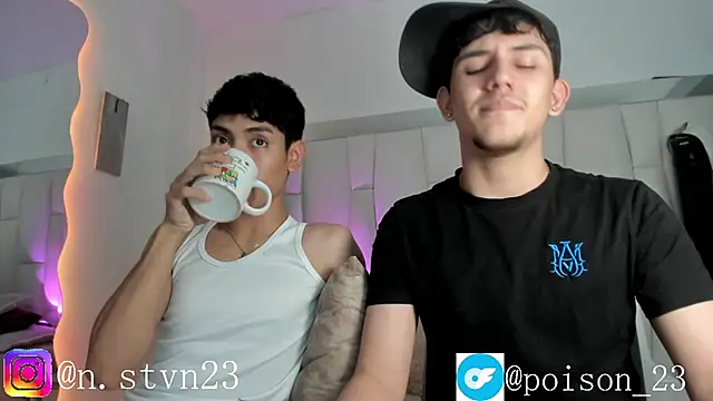 Snapshot of Poison_Boys chatting on 05-17-26, 08:31 Poison Boys online show from 05-17-26, 08:31