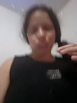 Snapshot of angelplu chatting on 04-13-26, 06:12 angelplu online show from 04-13-26, 06:12