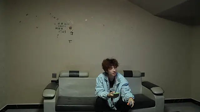 zc009 online show from 04-15-26, 06:08