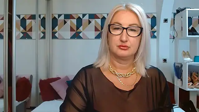 Snapshot of DianaFrances chatting on 07-17-26, 08:39 DianaFrances online show from 07-17-26, 08:39