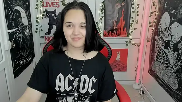 Snapshot of Caroline_cutte chatting on 06-26-26, 07:14 Caroline cutte online show from 06-26-26, 07:14