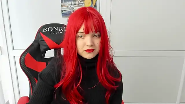 Snapshot of Caroline_cutte chatting on 04-12-26, 07:00 Caroline cutte online show from 04-12-26, 07:00