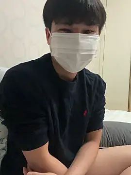 Snapshot of xezie chatting on 04-14-26, 11:59 xezie online show from 04-14-26, 11:59