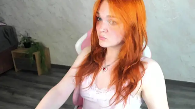 Emilly Hiil online show from 07-13-26, 01:05