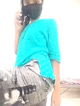 Snapshot of Riya_cum66 chatting on 04-18-26, 03:47 Riya cum66 online show from 04-18-26, 03:47
