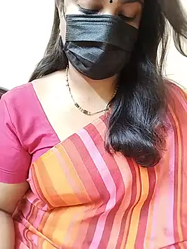 Snapshot of Stephaniee27 chatting on 07-28-26, 11:17 Stephaniee27 online show from 07-28-26, 11:17