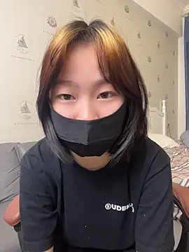 YouYou-999 online show from 04-10-26, 11:50