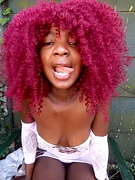 Snapshot of PetiteEbonyBabe_ chatting on 05-04-26, 07:22 PetiteEbonyBabe online show from 05-04-26, 07:22