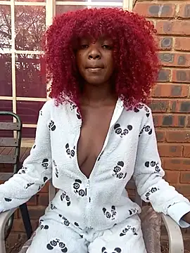 Snapshot of PetiteEbonyBabe_ chatting on 06-02-26, 06:02 PetiteEbonyBabe online show from 06-02-26, 06:02