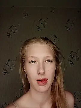 Snapshot of Tanya_Savel chatting on 05-31-26, 06:20 Tanya Savel online show from 05-31-26, 06:20