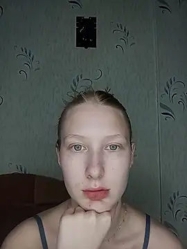 Snapshot of Tanya_Savel chatting on 05-18-26, 07:02 Tanya Savel online show from 05-18-26, 07:02