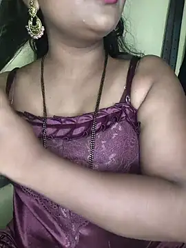 Snapshot of ur_love_kannada1 chatting on 05-05-26, 10:18 ur love kannada1 online show from 05-05-26, 10:18