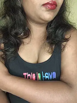 Snapshot of ur_love_kannada1 chatting on 06-17-26, 04:23 ur love kannada1 online show from 06-17-26, 04:23