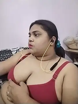 Snapshot of hotsilk21 chatting on 06-19-26, 08:31 hotsilk21 online show from 06-19-26, 08:31