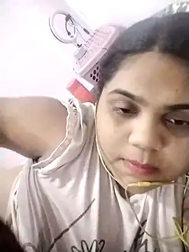 Snapshot of hotsilk21 chatting on 04-20-26, 05:47 hotsilk21 online show from 04-20-26, 05:47