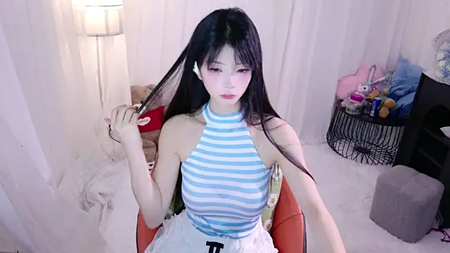 Zoe-001 online show from 05-19-26, 02:02