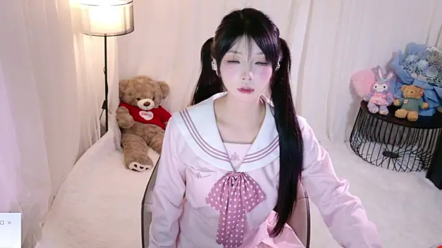Zoe-001 online show from 05-06-26, 02:10