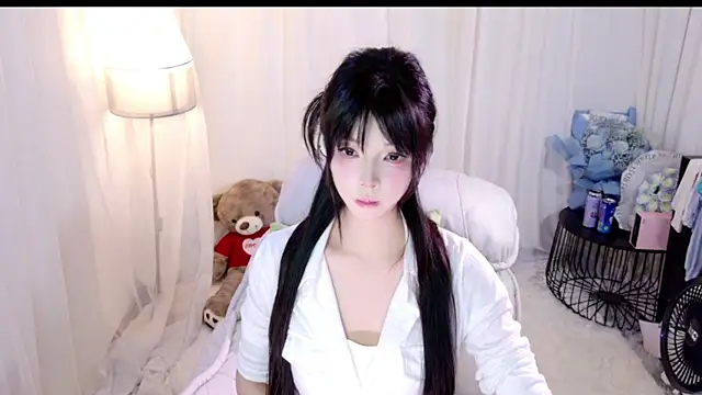 Zoe-001 online show from 04-22-26, 01:51