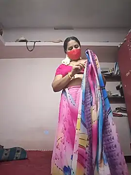Snapshot of Tamilaunty35 chatting on 05-24-26, 06:30 Tamilaunty35 online show from 05-24-26, 06:30