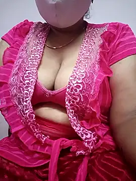 Snapshot of Tamilaunty35 chatting on 06-05-26, 06:02 Tamilaunty35 online show from 06-05-26, 06:02