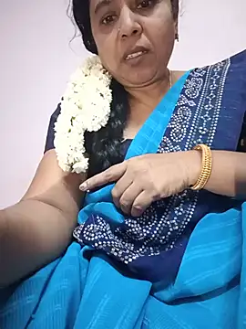 Snapshot of Tamilaunty35 chatting on 06-07-26, 04:18 Tamilaunty35 online show from 06-07-26, 04:18