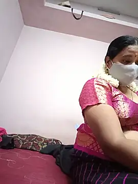 Snapshot of Tamilaunty35 chatting on 06-02-26, 05:13 Tamilaunty35 online show from 06-02-26, 05:13