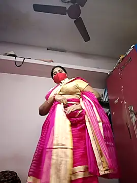 Snapshot of Tamilaunty35 chatting on 05-12-26, 03:07 Tamilaunty35 online show from 05-12-26, 03:07