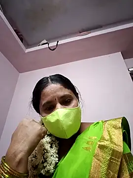 Snapshot of Tamilaunty35 chatting on 05-10-26, 04:42 Tamilaunty35 online show from 05-10-26, 04:42