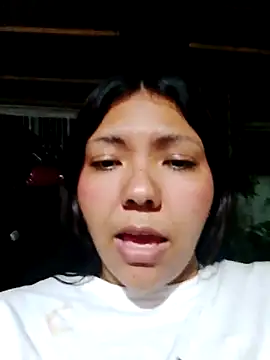 Snapshot of Izel_ chatting on 04-27-26, 04:21 Izel online show from 04-27-26, 04:21