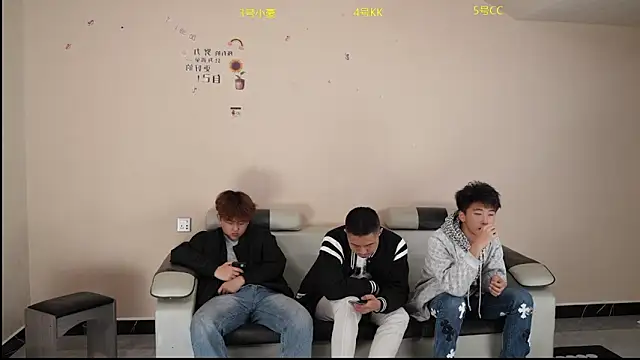 zc002 online show from 04-17-26, 05:21