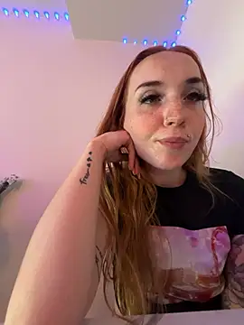 Sapphirelustxo online show from 05-15-26, 09:35