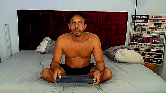 Snapshot of Habibis_club chatting on 07-05-26, 11:00 Habibis club online show from 07-05-26, 11:00