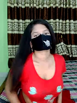 Snapshot of black-woman chatting on 07-24-26, 04:25 black-woman online show from 07-24-26, 04:25