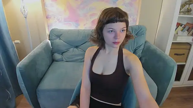 kira naughtly online show from 04-16-26, 01:45
