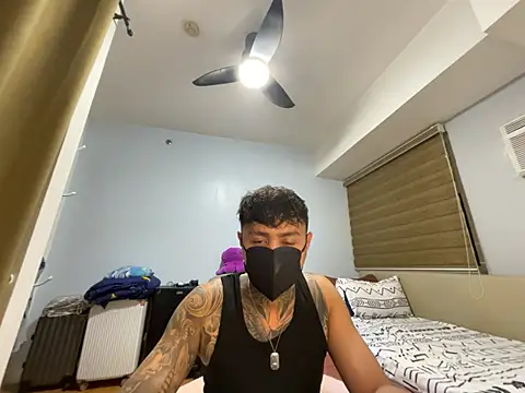 tattoo hottie online show from 04-15-26, 01:37