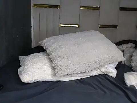 CreamyPussy95 online show from 04-10-26, 08:16