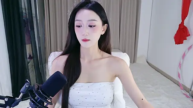 Snapshot of Dancing-CoCo-Pro chatting on 04-21-26, 10:11 Dancing-CoCo-Pro online show from 04-21-26, 10:11