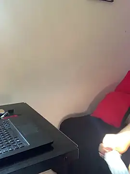 Snapshot of megan_purpura chatting on 04-29-26, 02:10 megan purpura online show from 04-29-26, 02:10