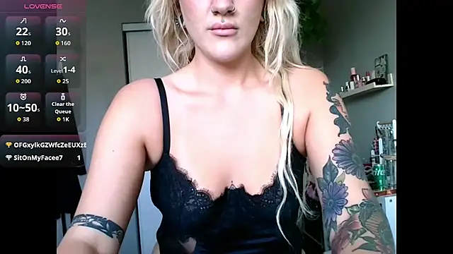 Snapshot of BettyBadNews chatting on 05-19-26, 12:48 BettyBadNews online show from 05-19-26, 12:48