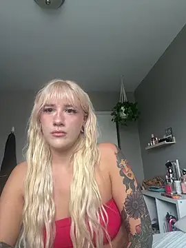 Snapshot of BettyBadNews chatting on 04-30-26, 05:53 BettyBadNews online show from 04-30-26, 05:53