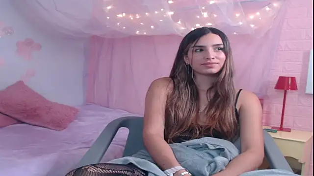 AmaraSaint online show from 06-06-26, 11:32