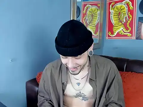 Snapshot of Murdockk chatting on 05-25-26, 06:23 Murdockk online show from 05-25-26, 06:23