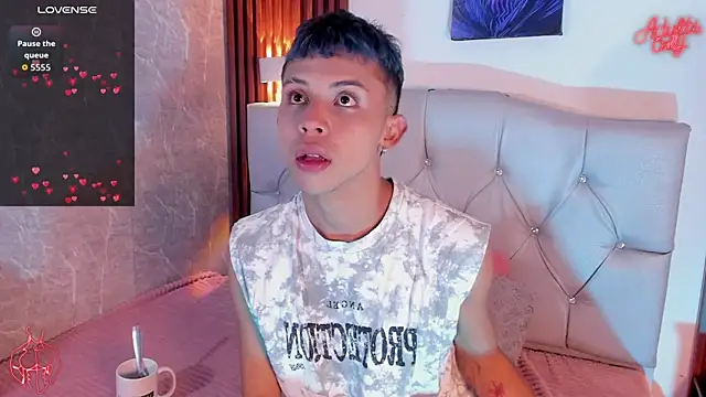 Apolo Prince1 online show from 04-15-26, 07:58