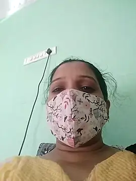 Snapshot of Monika_telugu_queen chatting on 05-16-26, 06:23 Monika telugu queen online show from 05-16-26, 06:23