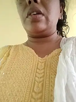 Snapshot of Monika_telugu_queen chatting on 04-19-26, 08:59 Monika telugu queen online show from 04-19-26, 08:59