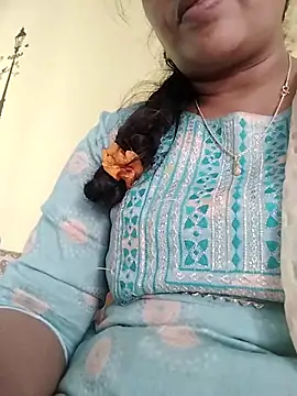 Snapshot of Monika_telugu_queen chatting on 04-25-26, 08:50 Monika telugu queen online show from 04-25-26, 08:50