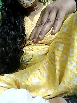 Snapshot of Monika_telugu_queen chatting on 04-18-26, 07:07 Monika telugu queen online show from 04-18-26, 07:07