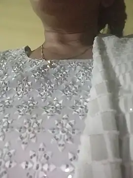 Snapshot of Monika_telugu_queen chatting on 07-09-26, 09:36 Monika telugu queen online show from 07-09-26, 09:36